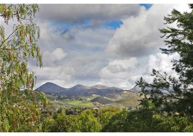 13579 Del Poniente Road Poway, CA 92064 - Photo 2 of 24