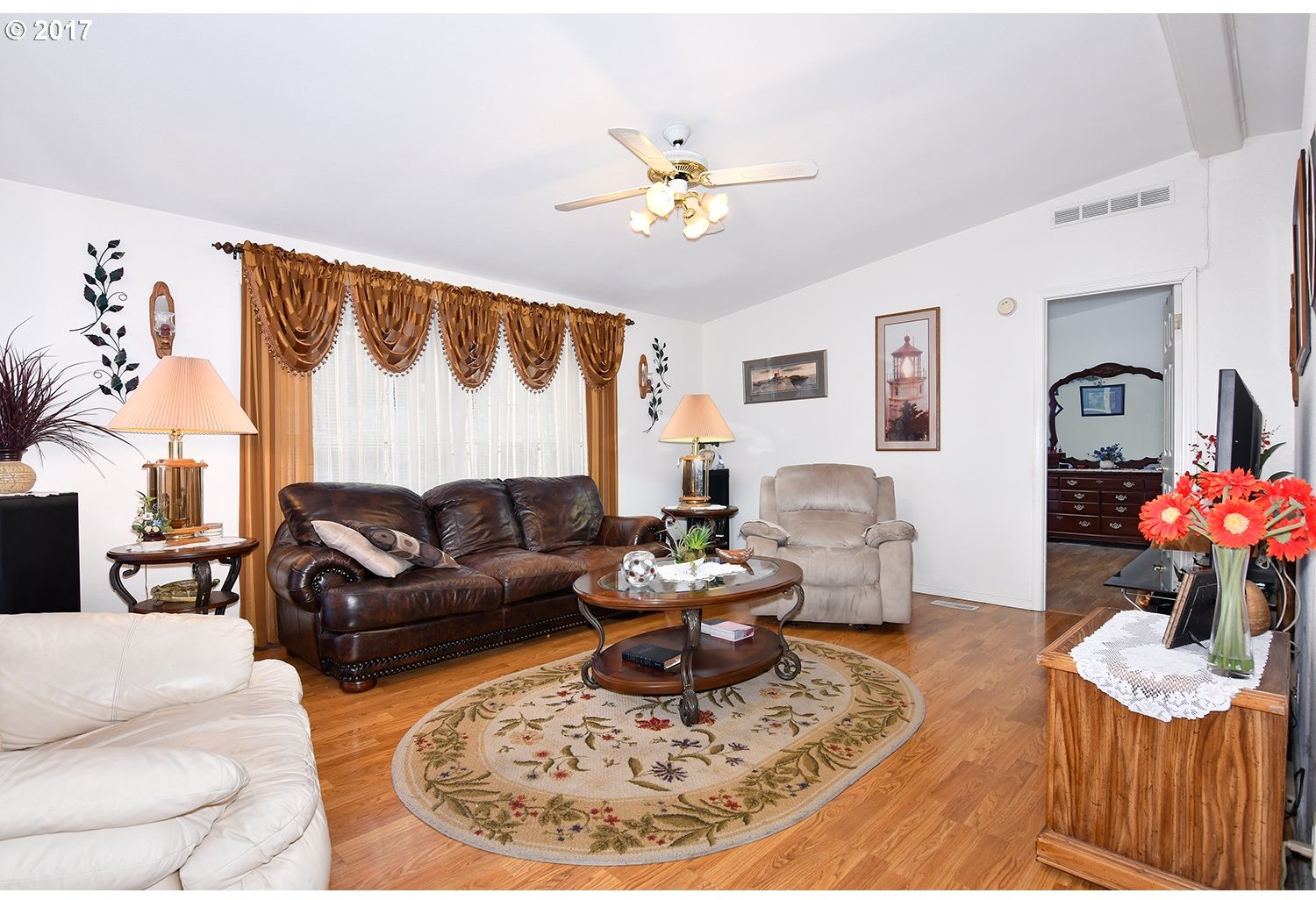 13242 Southeast Reedway Place Portland, OR 97236 - Photo 12 of 15 Gallery Image 12