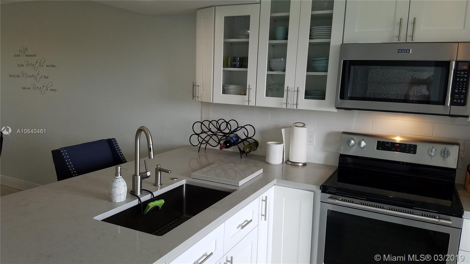 6145 Balboa Circle, Unit 401 Boca Raton, FL 33433 - Photo 6 of 32 Gallery Image 6