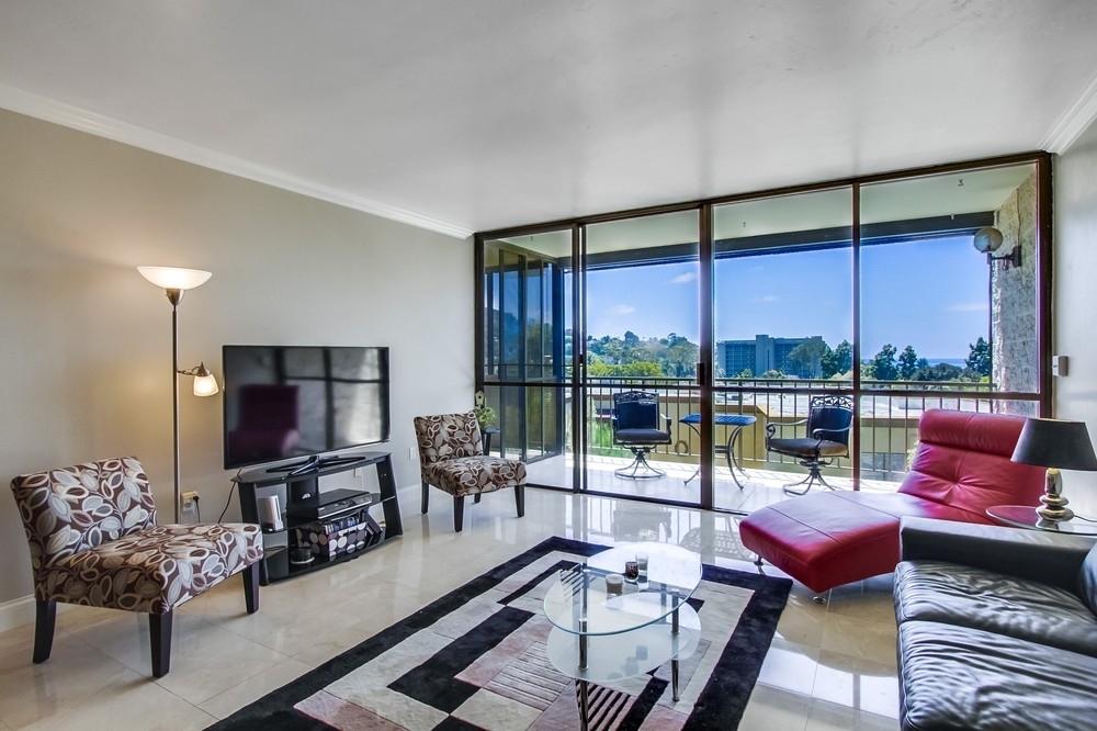 2500 Torrey Pines Road, Unit 304 La Jolla, CA 92037 - Photo 2 of 25 Gallery Image 2