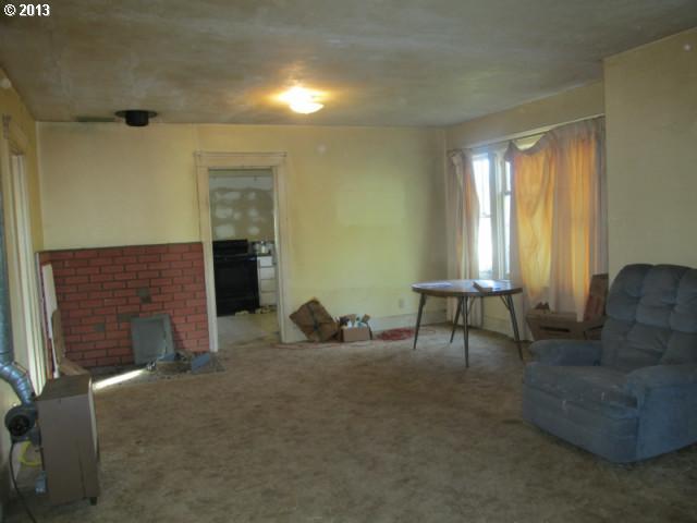 5075 Southwest River Road Hillsboro, OR 97123 - Photo 5 of 8 Gallery Image 5