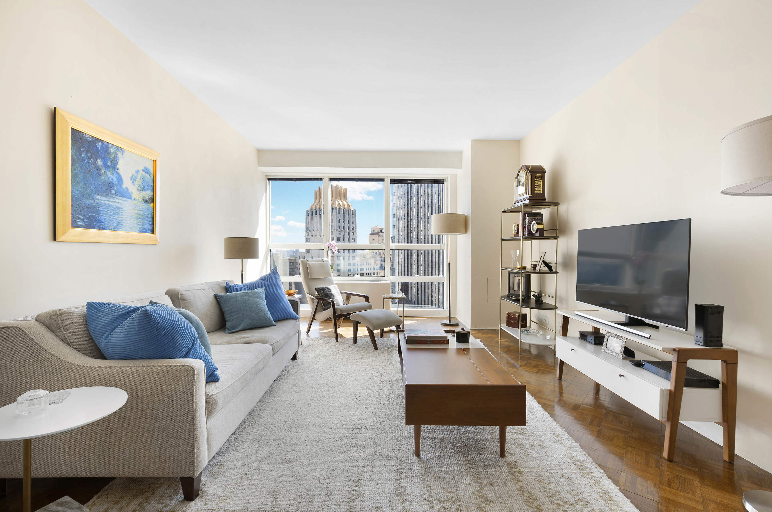 146 West 57th Street, Unit 38B Manhattan, NY 10019 - Photo 2 of 9