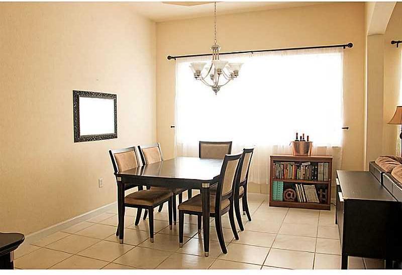22033 Southwest 95th Place Miami, FL 33190 - Photo 6 of 18