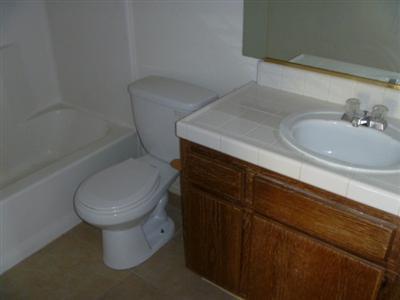 6800 Grinder Way Bakersfield, CA 93307 - Photo 11 of 13