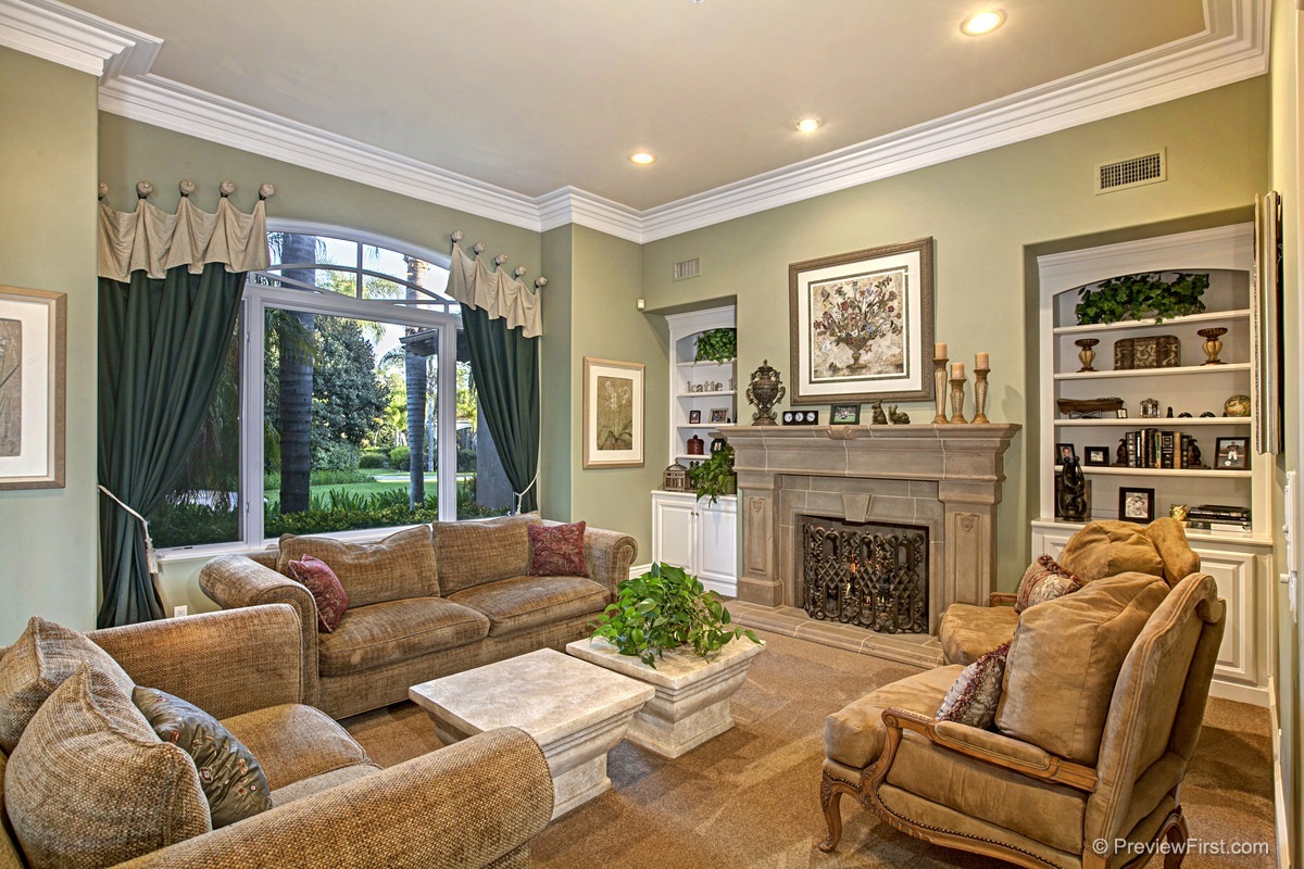 18050 Rancho La Cima Drive Rancho Santa Fe, CA 92067 - Photo 3 of 19