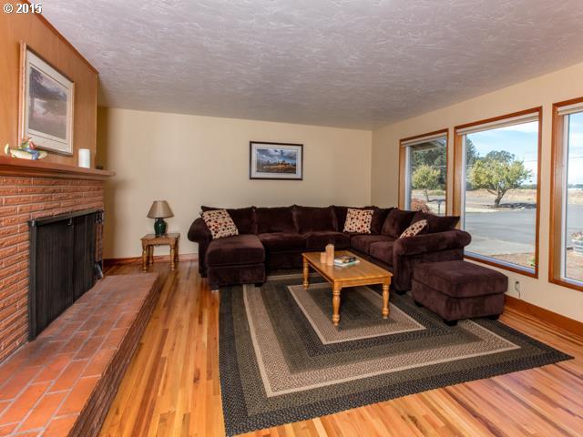 32950 Southwest Bridges Road Hillsboro, OR 97123 - Photo 2 of 16 Gallery Image 2