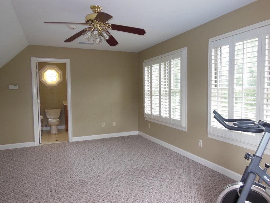 5060 Rowen Oak Road Collierville, TN 38017 - Photo 21 of 25 Gallery Image 21