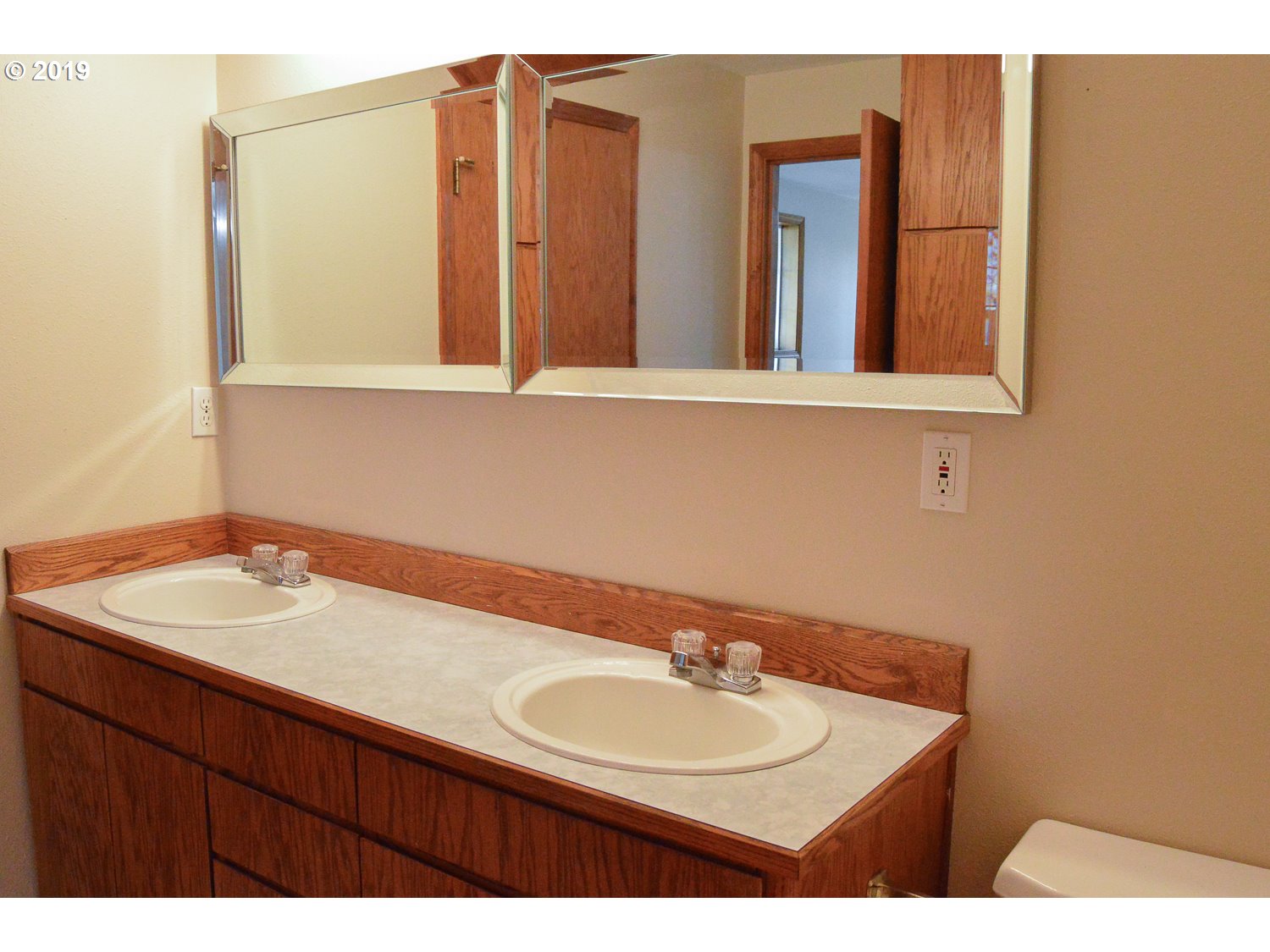 4616 Jasper Road Springfield, OR 97478 - Photo 14 of 27