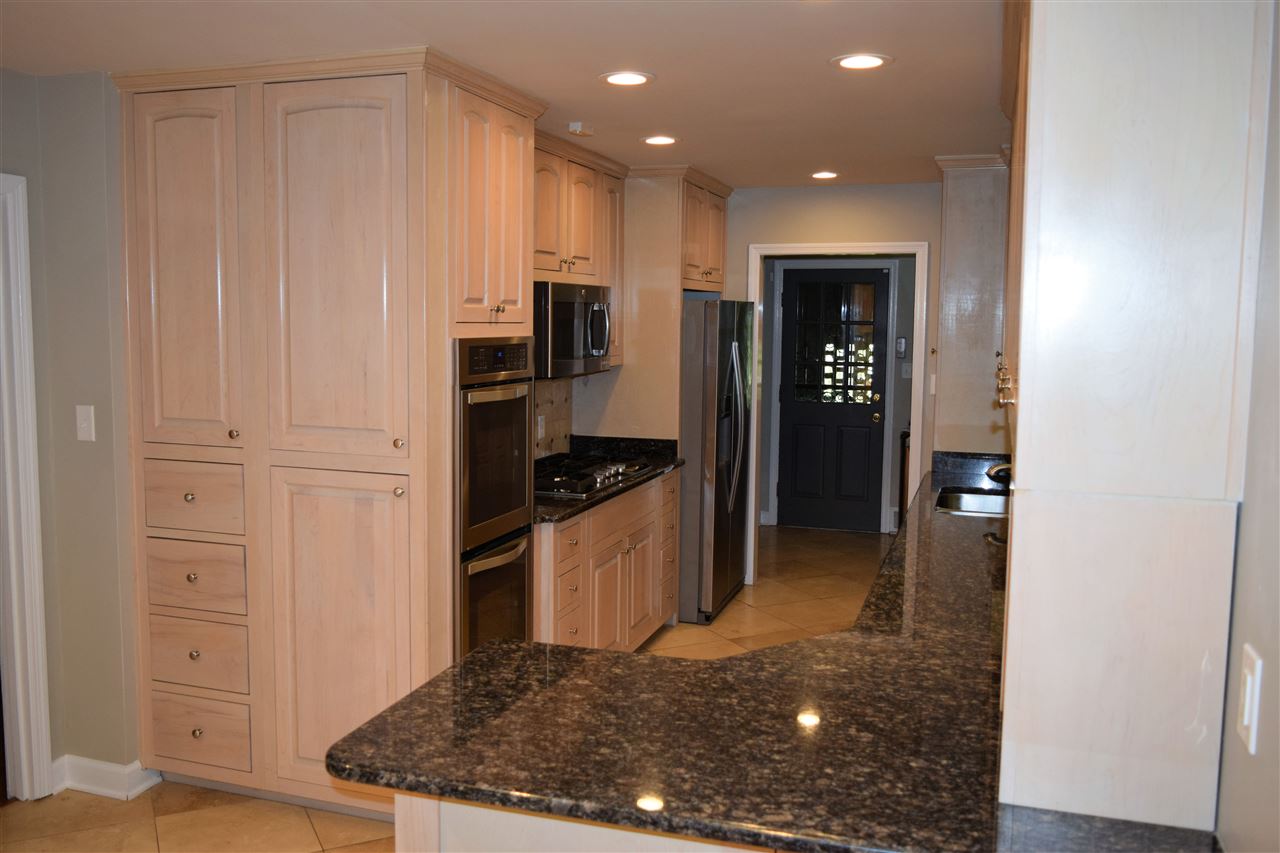 2325 Massey Road Memphis, TN 38119 - Photo 6 of 21 Gallery Image 6