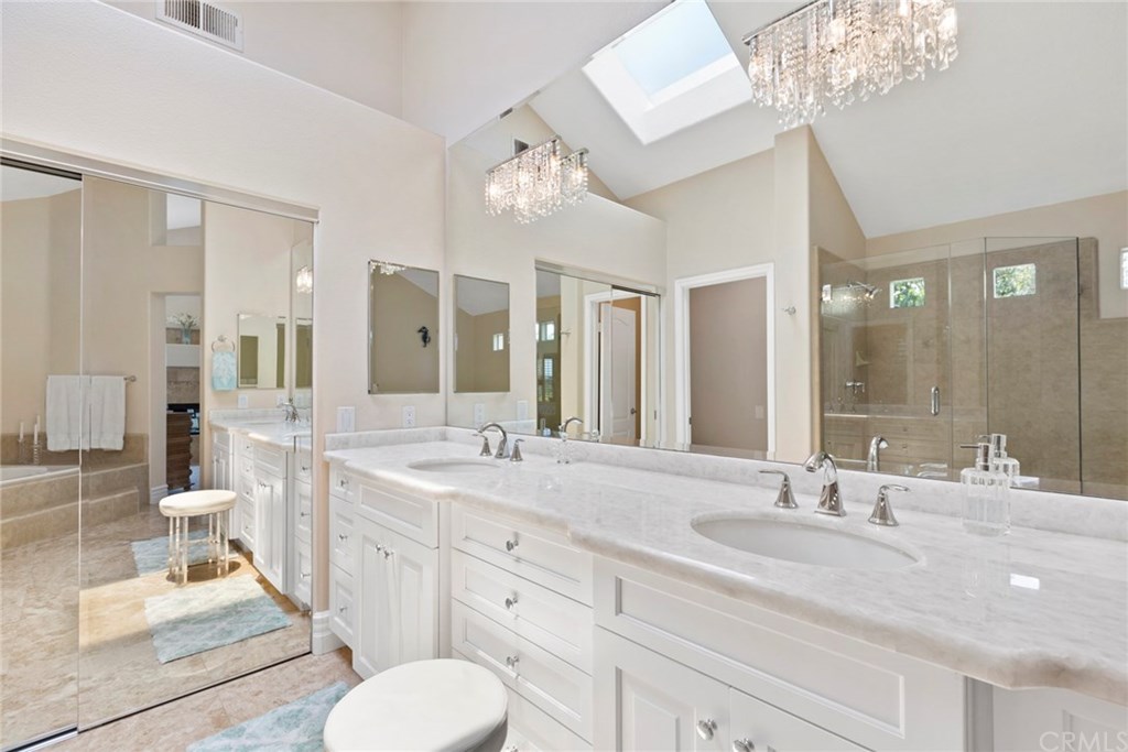 7 Agia Laguna Niguel, CA 92677 - Photo 22 of 38