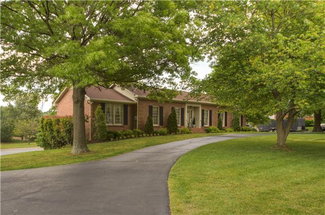 308 Fairway Trail Springfield, TN 37172 - Photo 2 of 30 Gallery Image 2