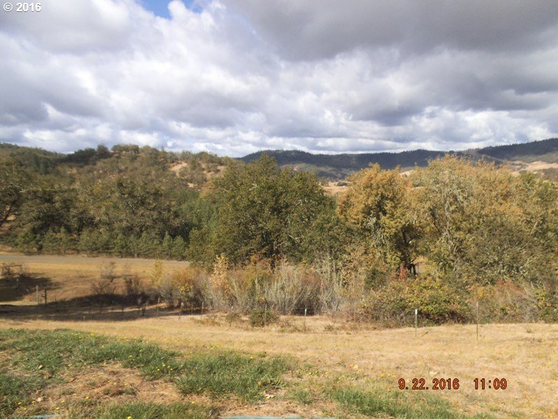 2420 Happy Valley Road Roseburg, OR 97471 - Photo 24 of 31 Gallery Image 24