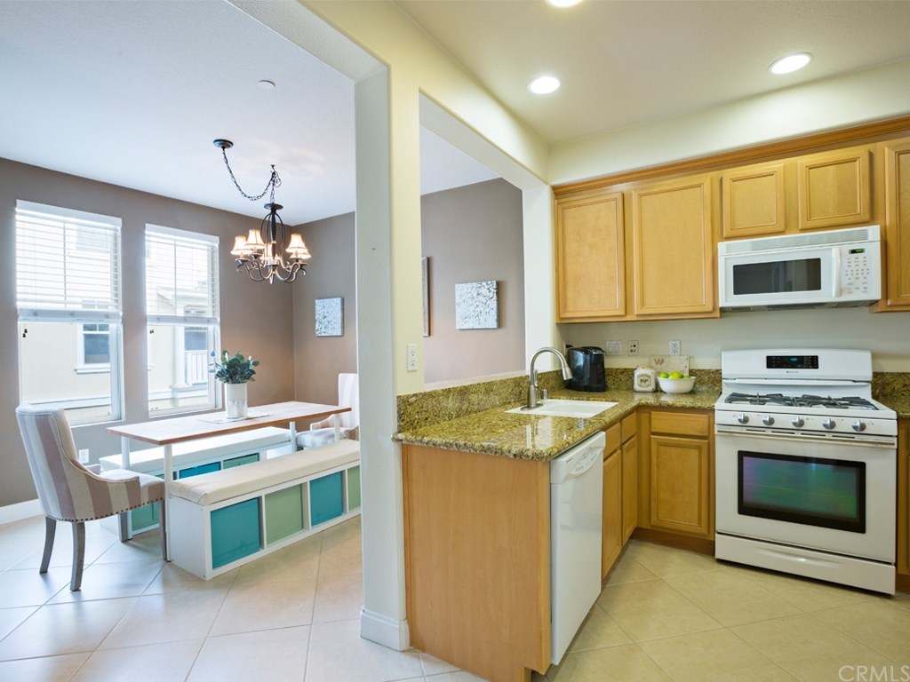 85 Valmont Way Ladera Ranch, CA 92694 - Photo 5 of 15