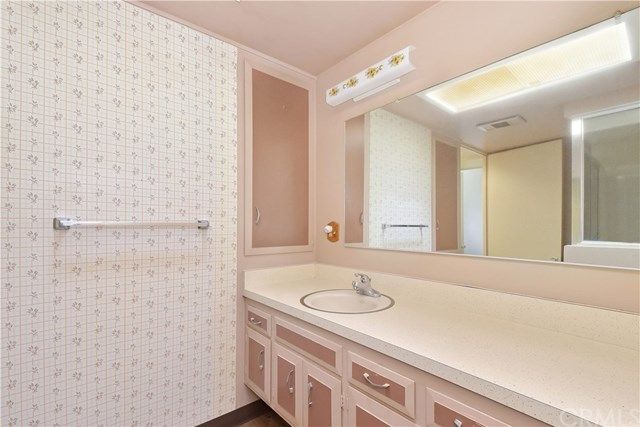 $140,000 | 13930 Church Place, Unit 69H, Seal Beach, CA 90740