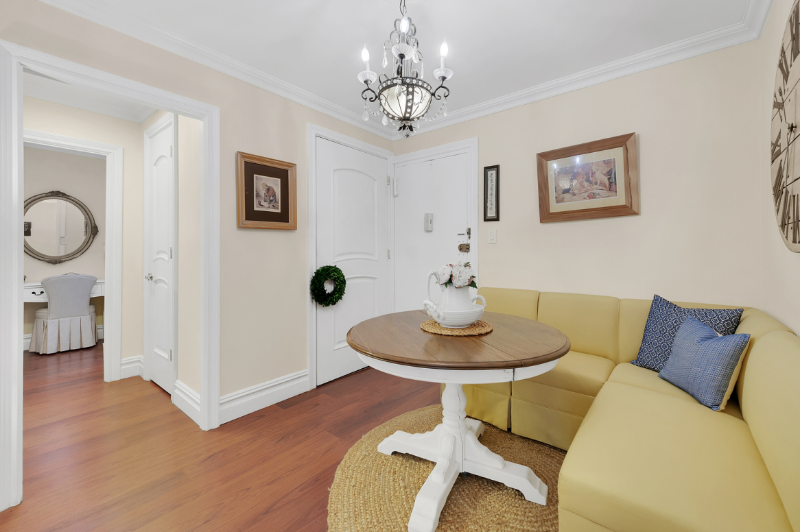 360 East 72nd Street, Unit A303 Manhattan, NY 10021 - Photo 2 of 7