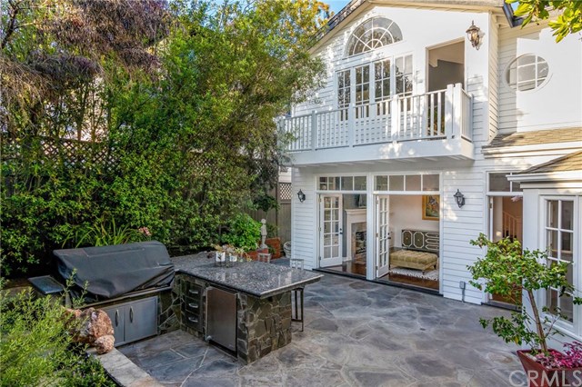 2005 Pine Avenue Manhattan Beach, CA 90266 - Photo 3 of 40