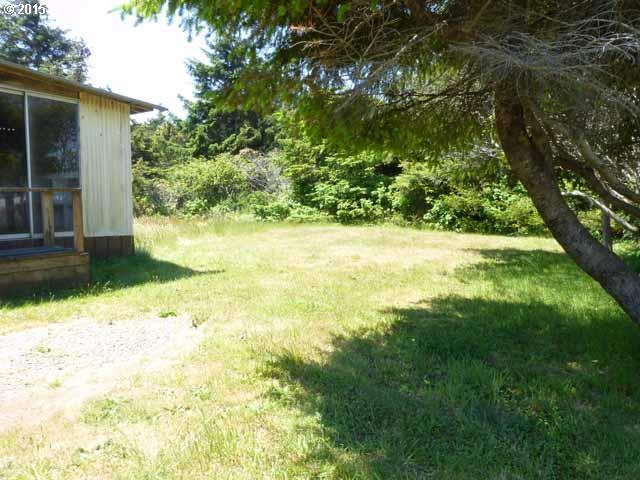 94684 Grange Road Gold Beach, OR 97444 - Photo 3 of 16