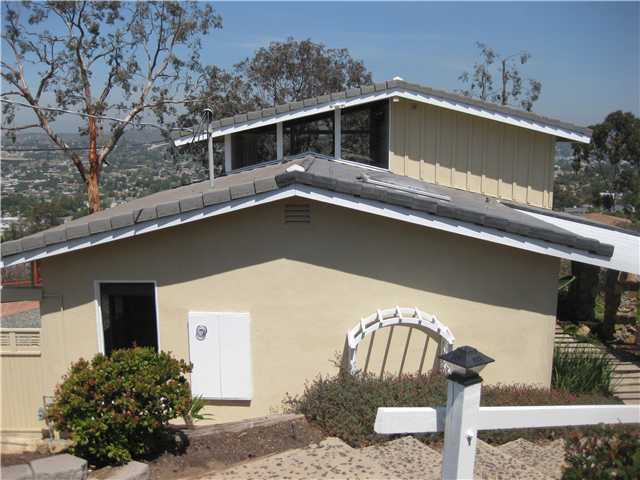 2222 Helix Street Spring Valley, CA 91977 - Photo 4 of 17 Gallery Image 4