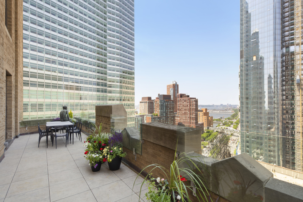 100 Barclay Street, Unit 14A Manhattan, NY 10007 - Photo 14 of 24