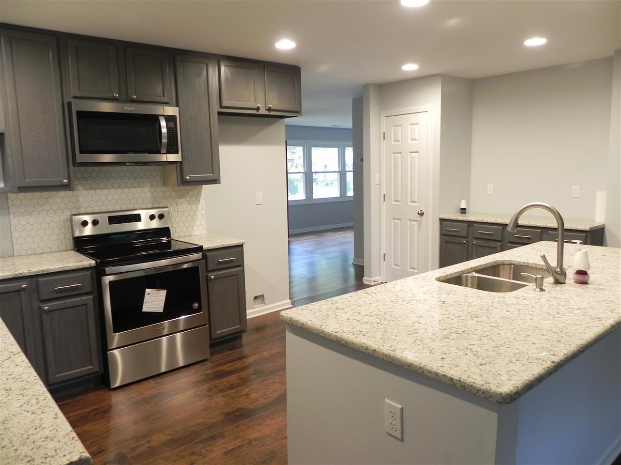 4510 Garnett Road Memphis, TN 38117 - Photo 4 of 14 Gallery Image 4