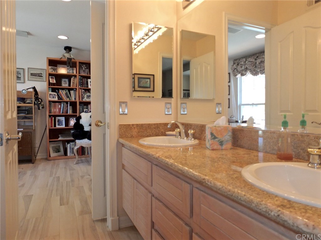 5541 China Long Beach, CA 90803 - Photo 18 of 29