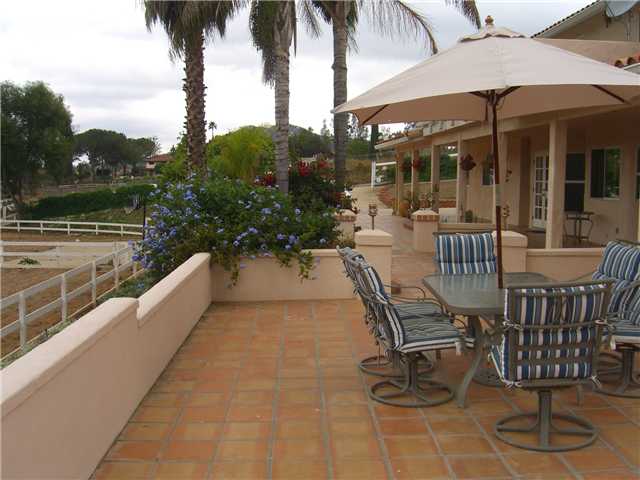 15209 Crocker Road Poway, CA 92064 - Photo 2 of 11