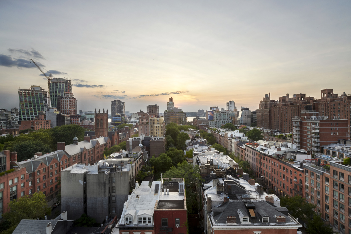 360 West 22nd Street, Unit 15B Manhattan, NY 10011 - Photo 9 of 11