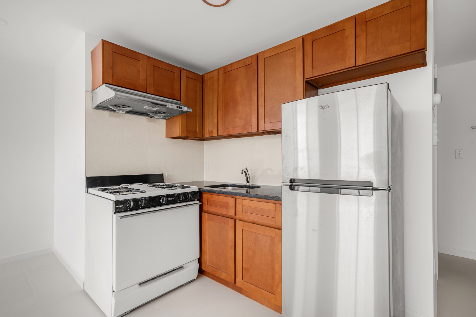 145 Kenilworth Place, Unit 6B Brooklyn, NY 11210 - Photo 5 of 6