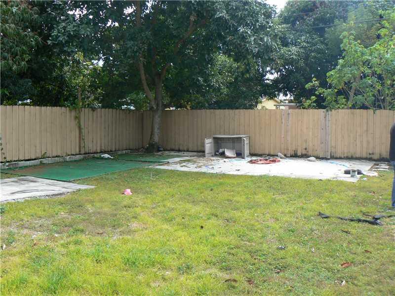 618 West 37th Street Hialeah, FL 33012 - Photo 12 of 12
