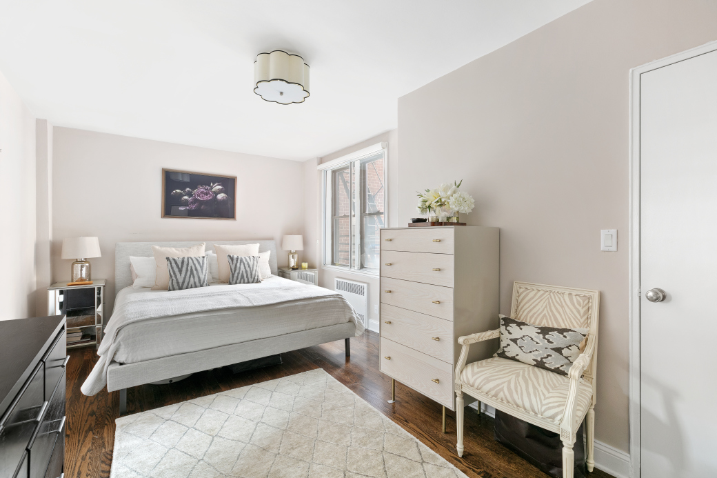 30 East 9th Street, Unit 3BB Manhattan, NY 10003 - Photo 5 of 8