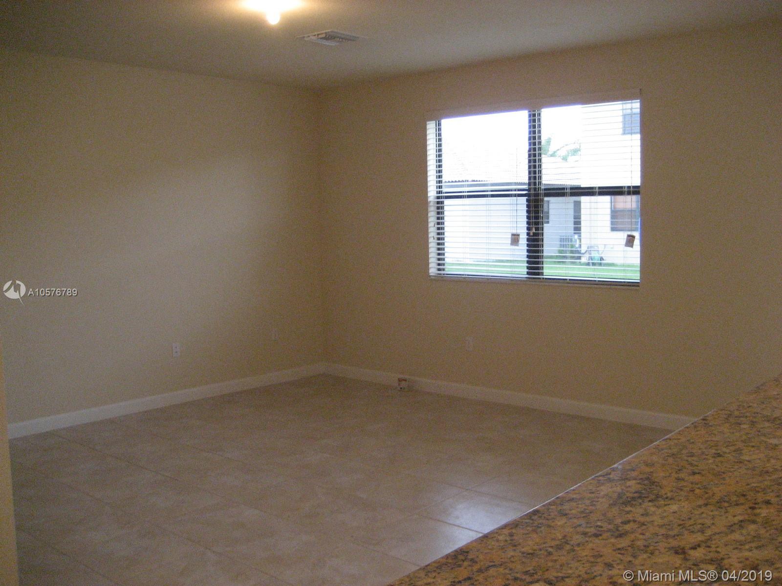 16625 Southwest 44th Street Miami, FL 33185 - Photo 16 of 29