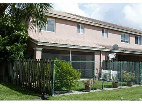 16544 Southwest 68th Terrace Miami, FL 33193 - Photo 11 of 33