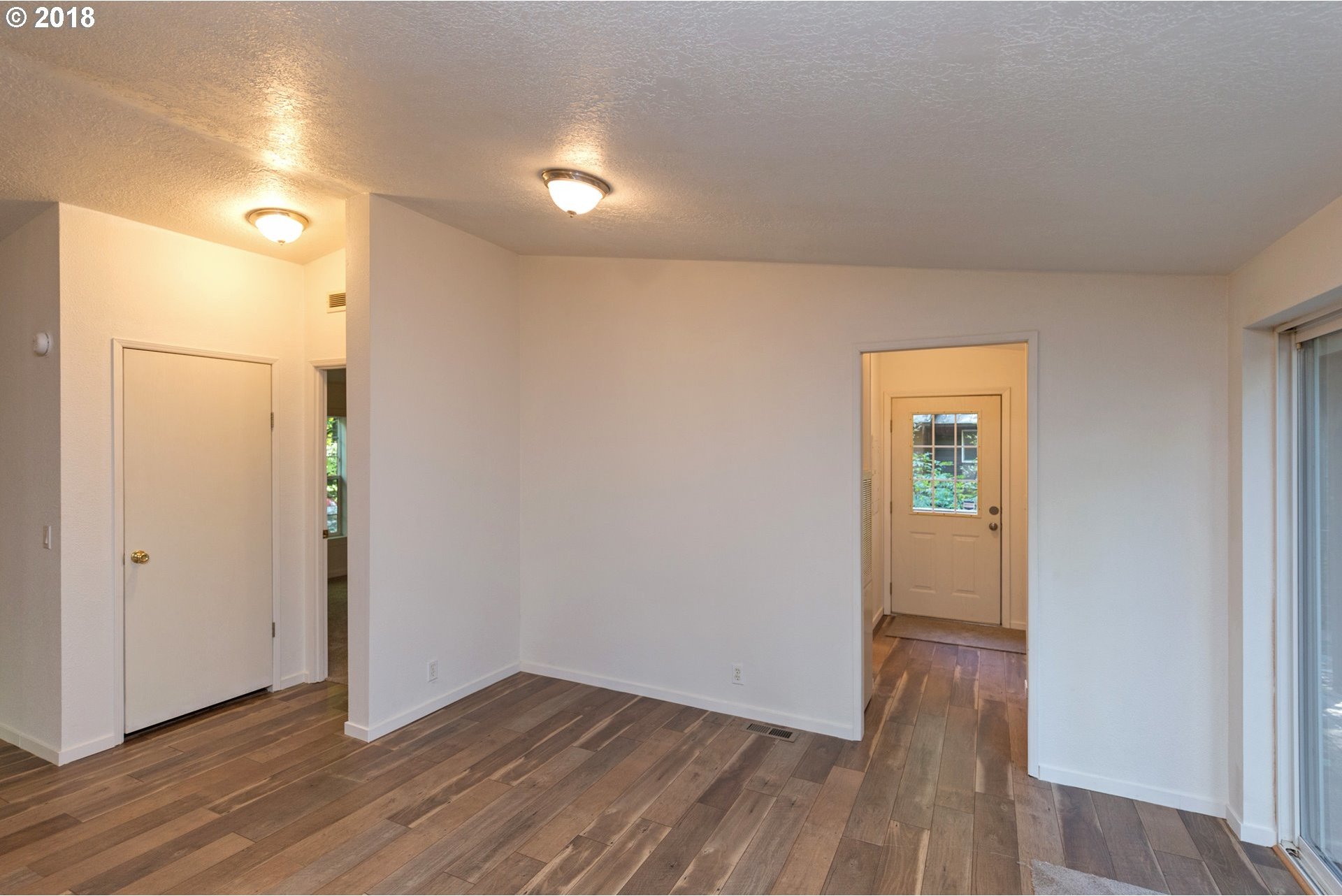 24899 East Hillview Drive Rhododendron, OR 97049 - Photo 17 of 31 Gallery Image 17