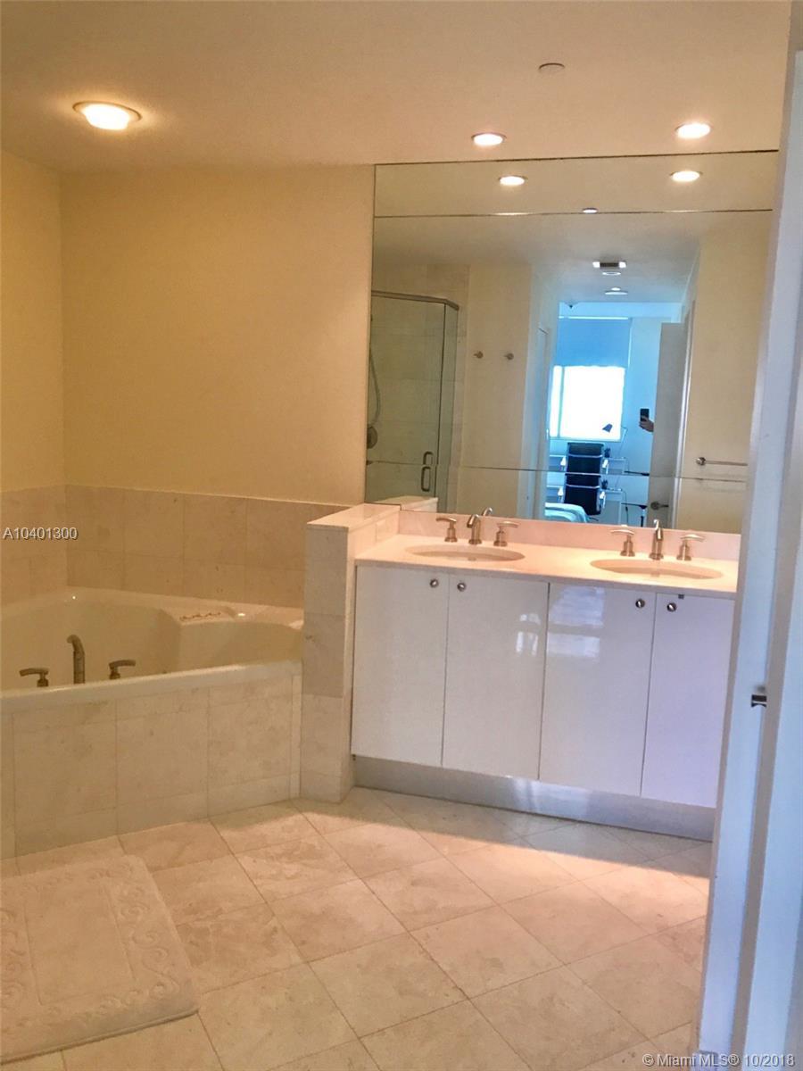 901 Brickell Key Boulevard, Unit 1005 Miami, FL 33131 - Photo 12 of 41