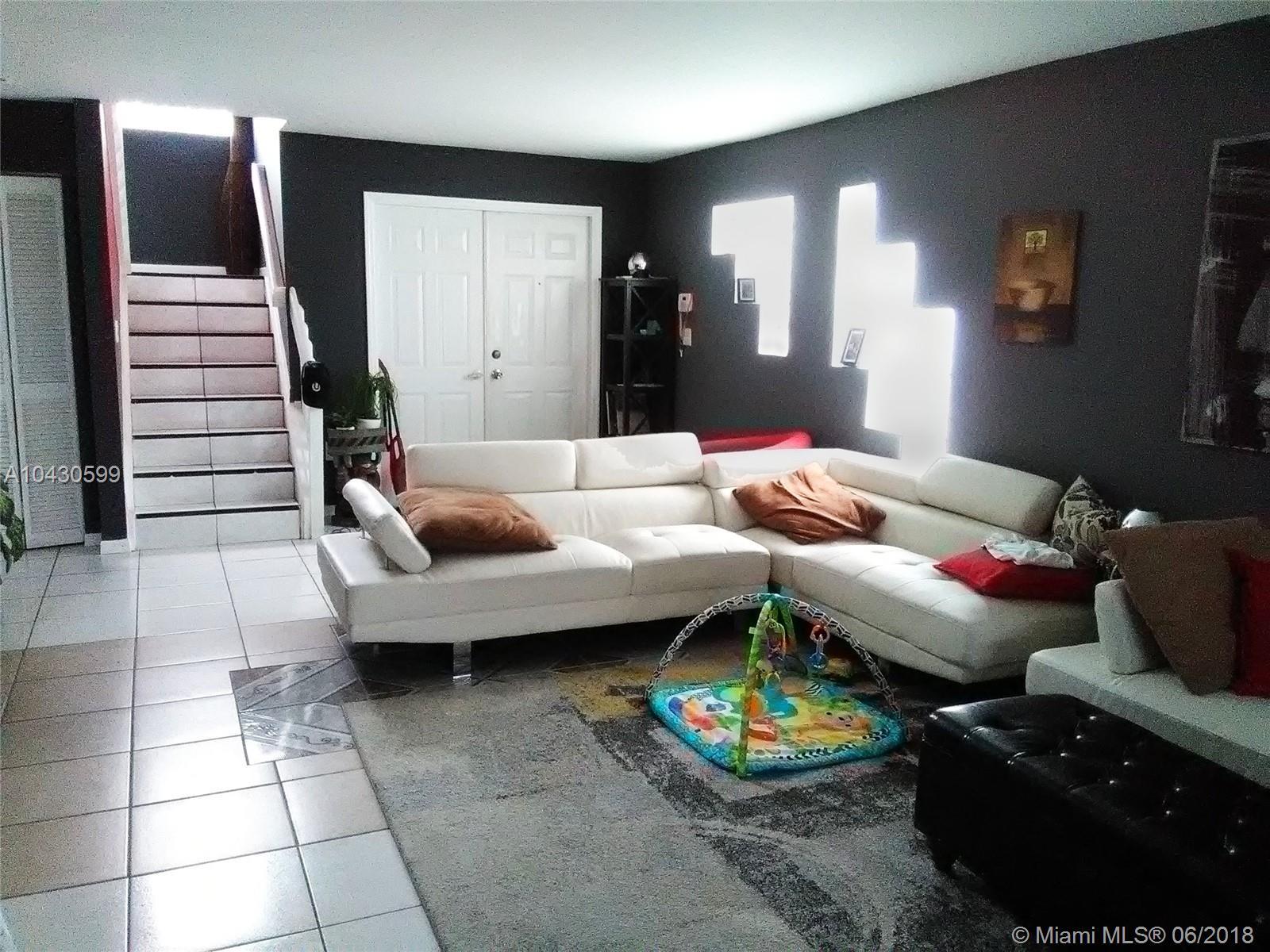 252 Northeast 211th Terrace Miami, FL 33179 - Photo 5 of 16
