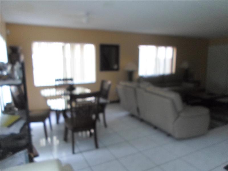 16690 Southwest 141st Court Miami, FL 33177 - Photo 7 of 28