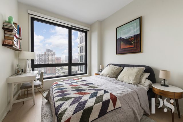 $865,000 | 550 Vanderbilt Avenue, Unit 918 | Prospect Heights