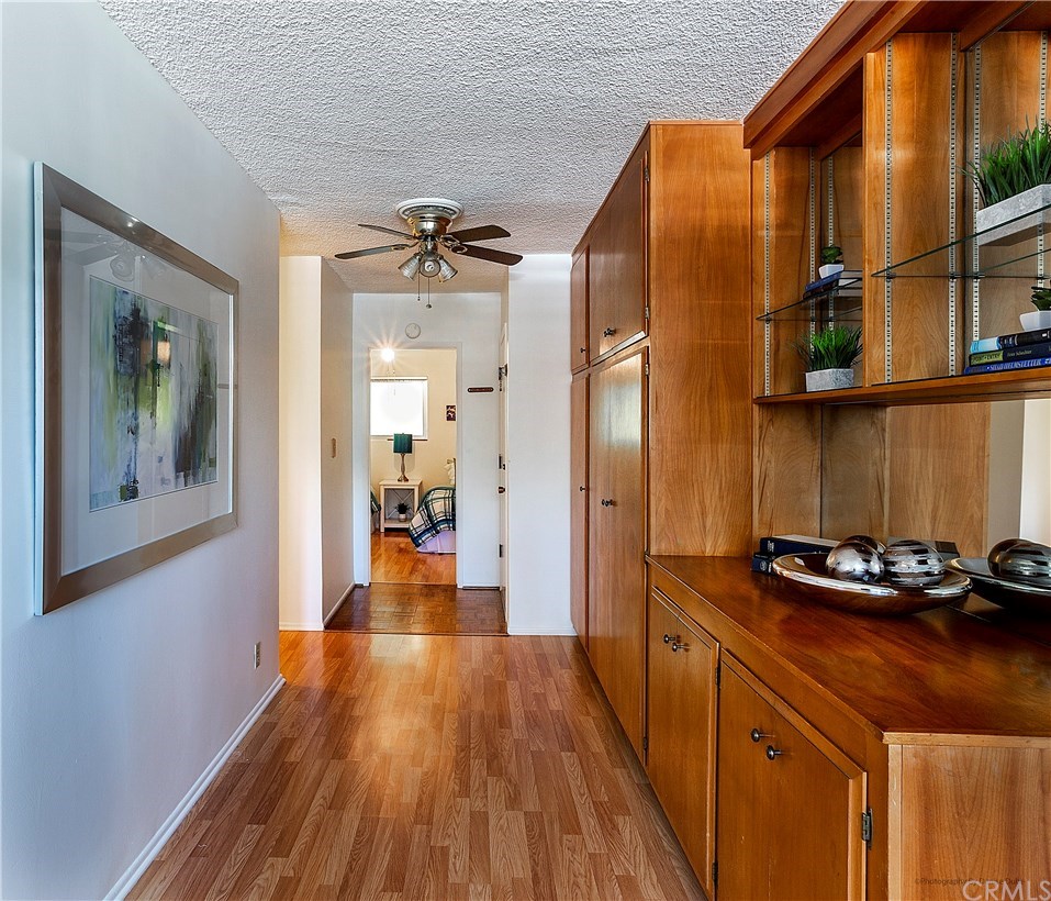 333 Junipero Avenue, Unit 1K Long Beach, CA 90814 - Photo 8 of 13 View from the living room towards entry.