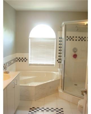 14807 Balgowan Road, Unit 20312 Hialeah, FL 33016 - Photo 6 of 7