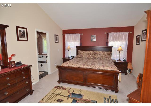 12692 Southwest Canvasback Way Beaverton, OR 97007 - Photo 3 of 16 Gallery Image 3