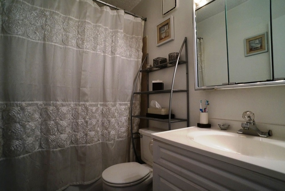 25-40 Shore Boulevard, Unit 8I Queens, NY 11102 - Photo 11 of 15