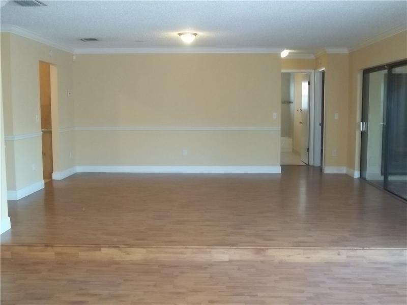 23314 Southwest 61st Avenue Boca Raton, FL 33428 - Photo 3 of 16 Gallery Image 3