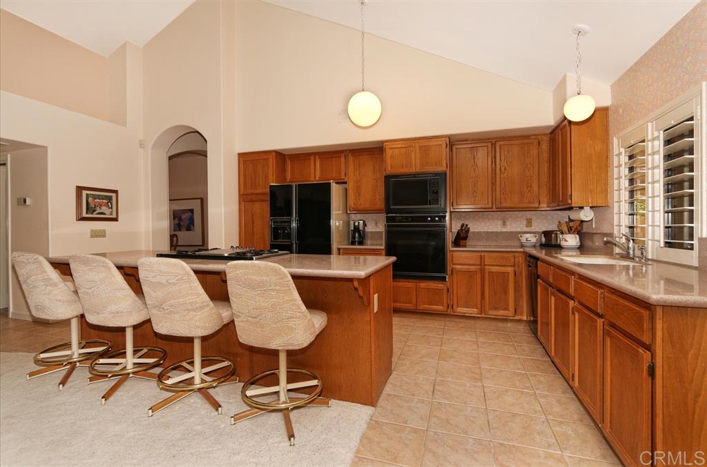 9038 Summerhill Point Alpine, CA 91901 - Photo 10 of 24 Gallery Image 10