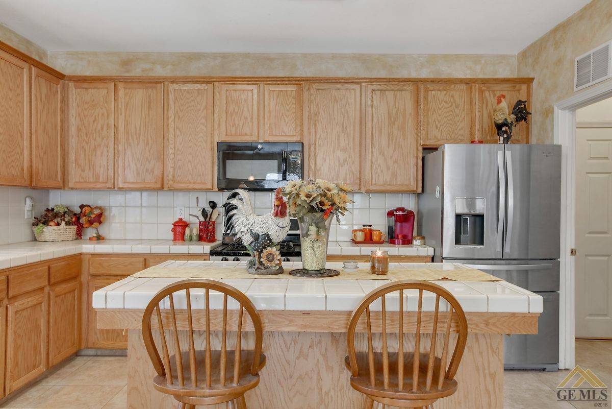 3601 Campfire Drive Bakersfield, CA 93312 - Photo 16 of 40