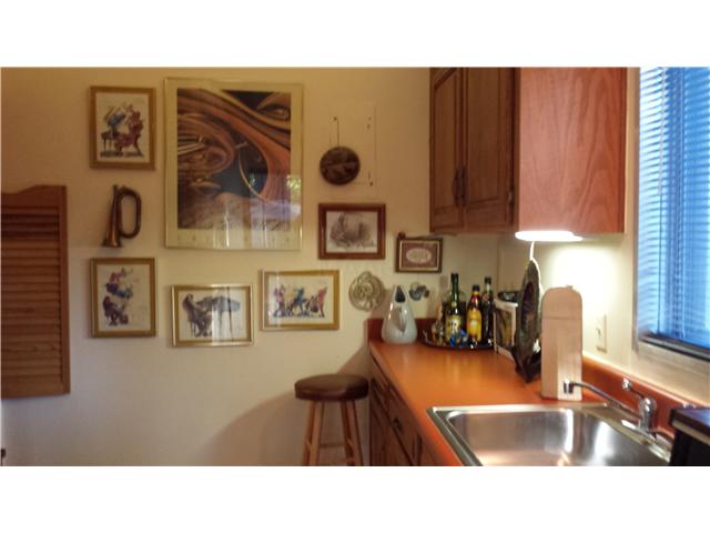 4903 Helene Road Memphis, TN 38117 - Photo 16 of 25 Laundry/Butler's pantry includes cabinets, pantry, washer, dryer, sink