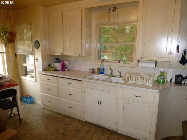 35423 Southeast Ellis Road Corbett, OR 97019 - Photo 7 of 12