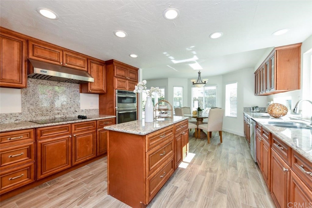 48 Sunlight Irvine, CA 92603 - Photo 10 of 60