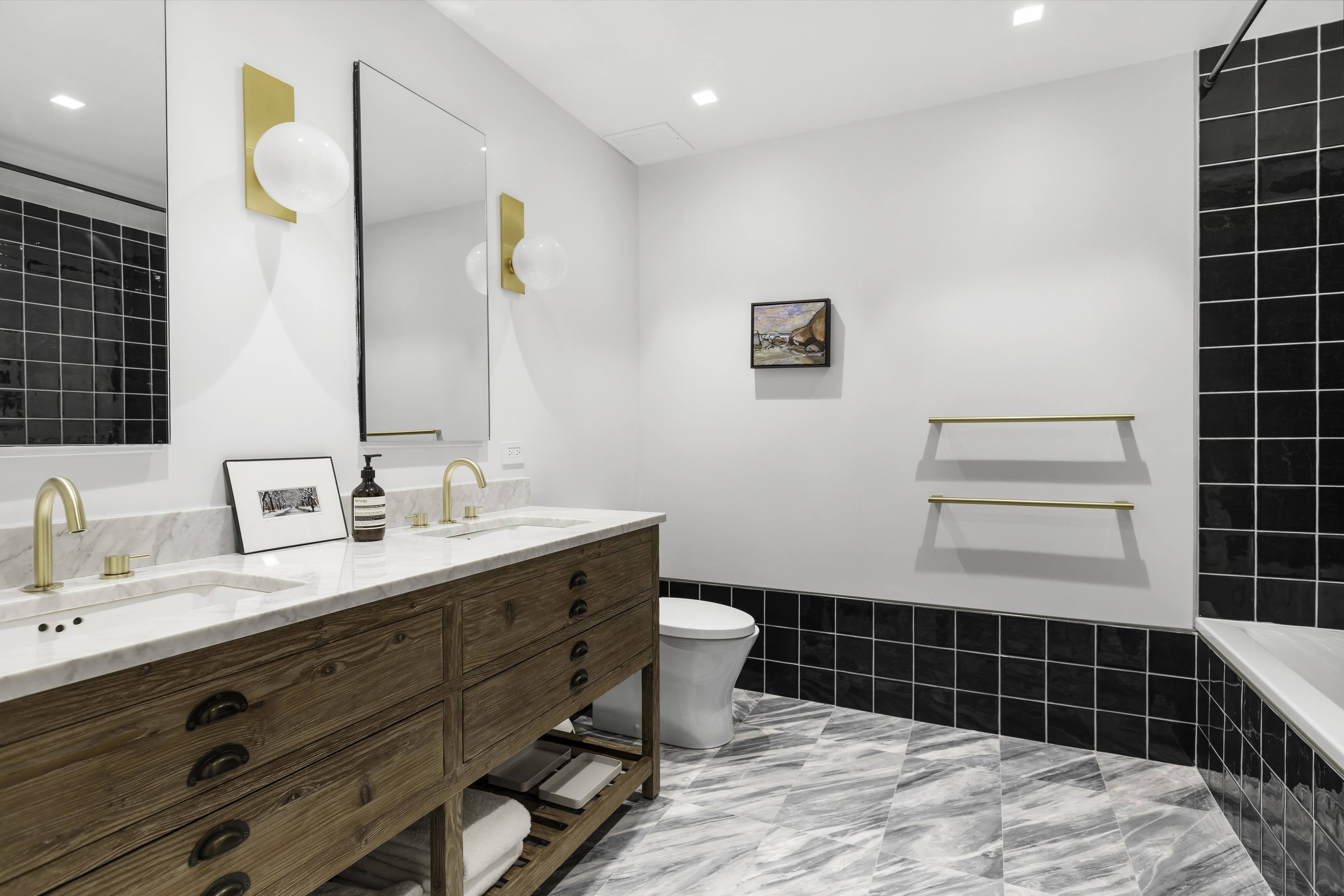 155 Franklin Street, Unit 4N Manhattan, NY 10013 - Photo 10 of 20