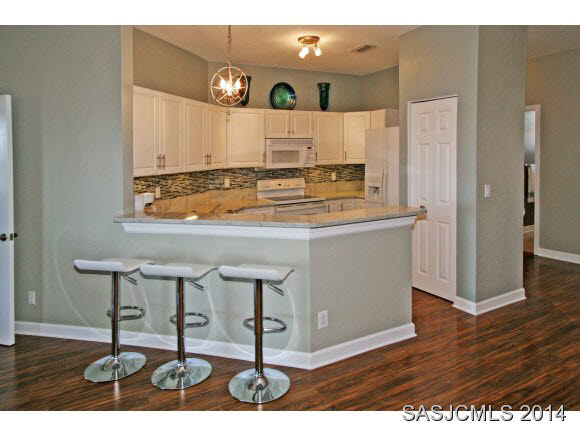 2025 Vista Cove Road St. Augustine, FL 32084 - Photo 8 of 24 Kitchen Breakfast Bar
