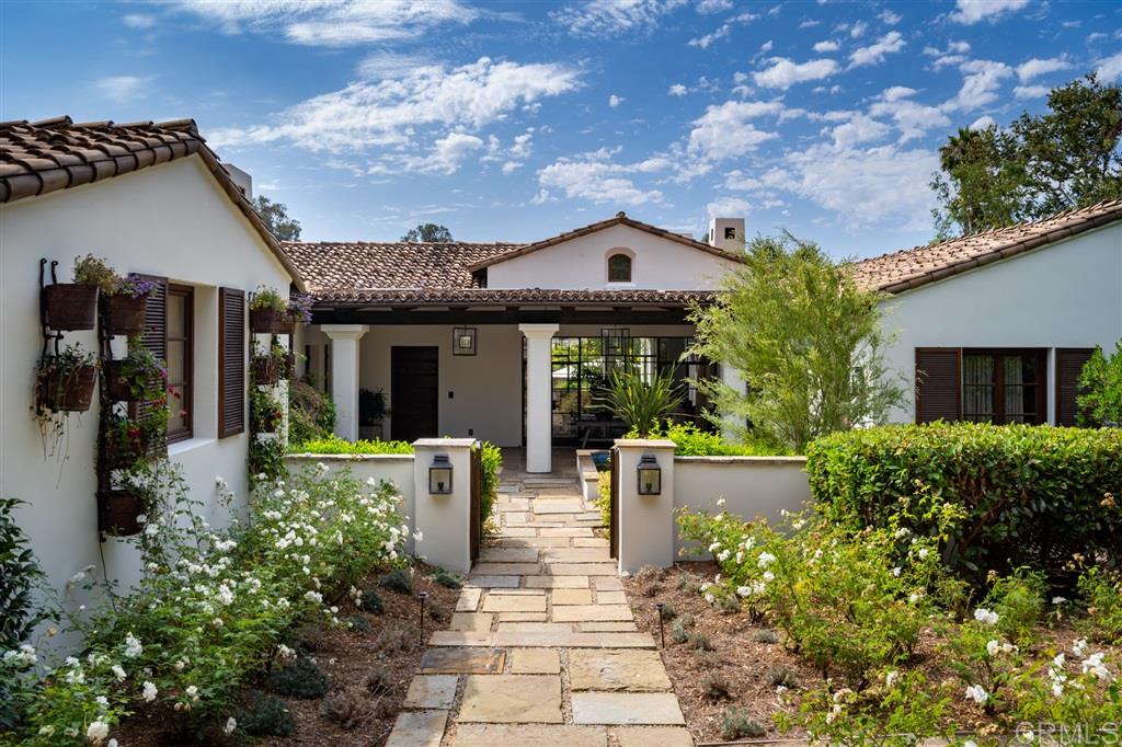 6221 Mimulus Rancho Santa Fe, CA 92067 - Photo 2 of 25